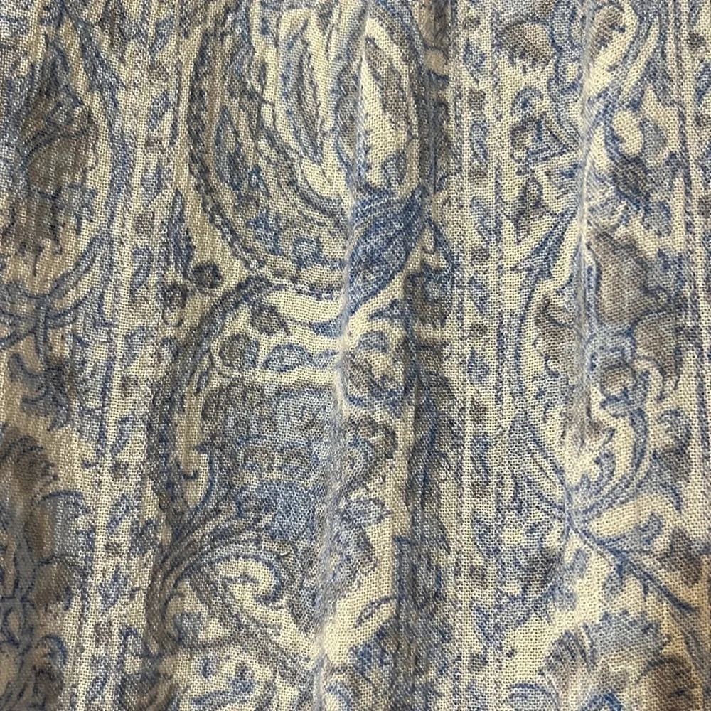 Abercrombie & Fitch light blue